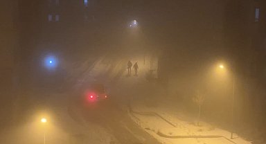 Yüksekova'da yoğun sis: Görüş mesafesi 10 metreye kadar düştü