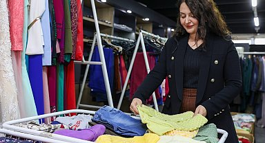 Yunusemre Giyim Mağazası'yla ihtiyaç sahiplerine ulaşıyor