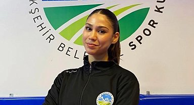 Zümra Rezzan Fransa'da Türk Bayrağı'nı dalgalandıracak