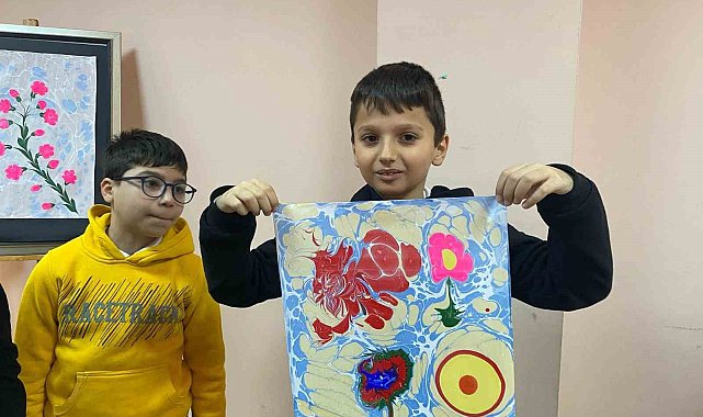 'Kütüphaneler' projesi çerçevesinde öğrenciler ebru sanatı yaptı