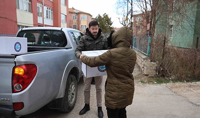 'Şehir Paylaşmaktır' kolileri vatandaşların yüzünü güldürüyor