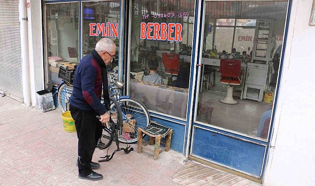 77 yaşında 10 parmağında 10 marifet