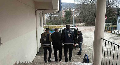 8 yıl hapis cezası ile aranan şahsı polis ekipleri yakaladı
