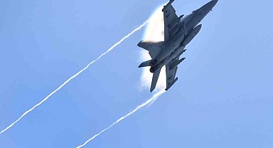 ABD'de askeri uçak San Diego Körfezi'ne düştü