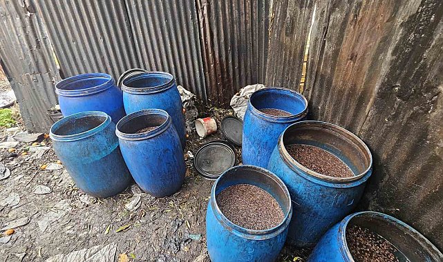 Adana'da 2 ton 800 litre sahte alkol ele geçirildi