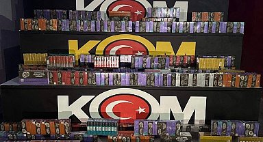 Adana'da bin paket kaçak elektronik sigara kiti ele geçirildi