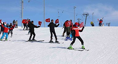 Ağrı'da Gençlik Spor Festivali coşkuyla kutlandı