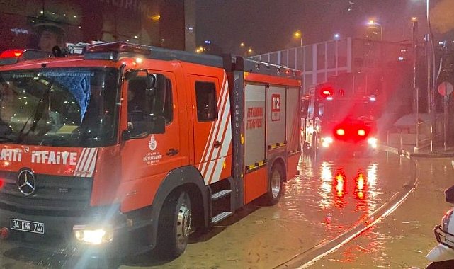 Akasya AVM'de yangın paniği