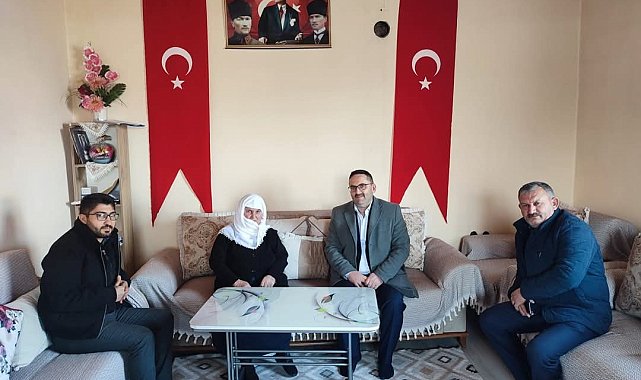 Akyaka'da Sarıgül nineye anlamlı ziyaret