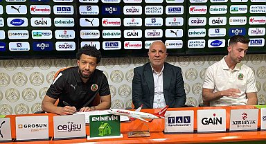 Alanyaspor'da toplu imza töreni