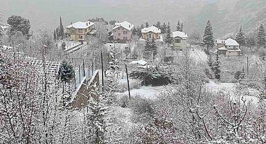 Amasya'da 90 köy yolu kardan ulaşıma kapandı