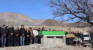 Amca ve yeğen aynı günde toprağa verildi