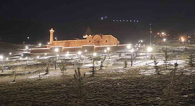 Anadolu'nun El Hamrası'nda 10 yıl sonra ilk teravih