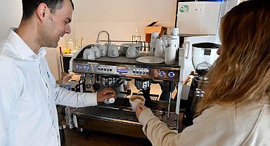 Antalya Muratpaşa'da kahve tutkunları için 'Barista Eğitimi'