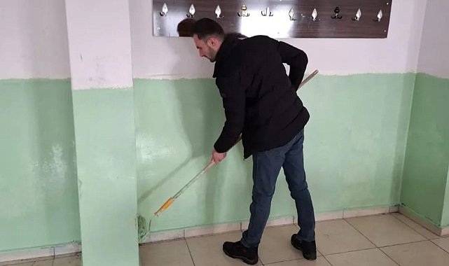 Ara tatilde, tatil yerine okullarının tadilatını yapıyorlar