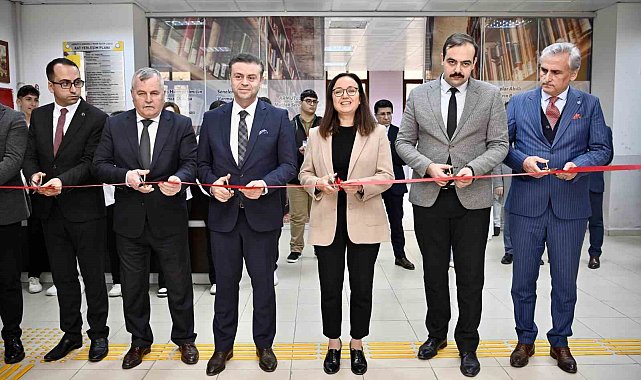 Armutlu'da yenilenen okulların açılışları yapıldı
