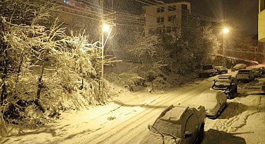 Artvin Şavşat'ta eğitime kar engeli