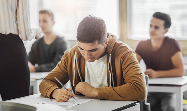 Atatürk Üniversitesi Açık ve Uzaktan Öğretim Fakültesi sınav sonuçları açıklandı