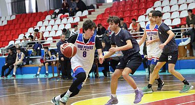 Aydın'da basketbol turnuvası tempolu başladı