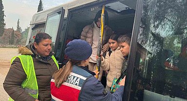 Aydın'da jandarma ekiplerinden okul önü denetimi