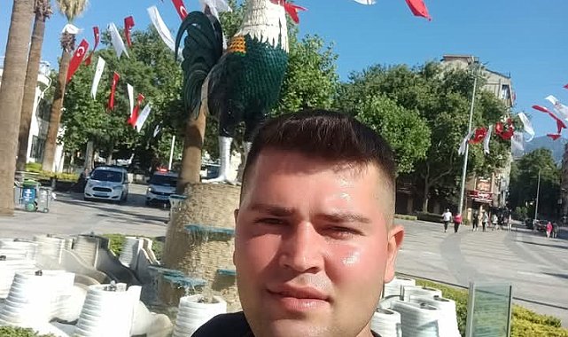 Babaannesini ziyarete giderken geçirdiği kazada hayatını kaybetti