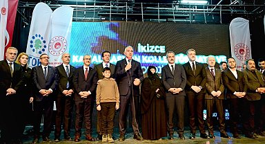 Bakan Ersoy, Malatya'da 6 Şubat depremlerinin yıldönümünde anma programına katıldı