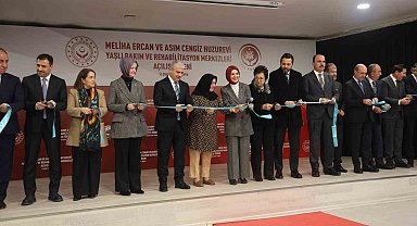 Bakan Göktaş: "Ülkemizin dört bir yanında 459 kamu ve özel huzurevinde 30 bin yaşlımıza yatılı bakım hizmeti sunuyoruz"