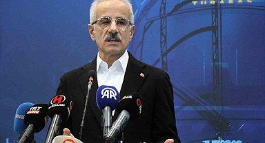 Bakan Uraloğlu, ilk yerli ve milli elektrikli tren setlerinin kaynağını yaptı