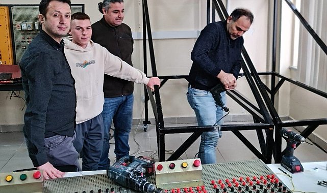 Balıkesir MYO'lu öğrencilerden çevre dostu adım