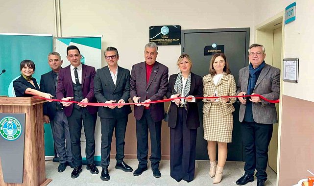 Balıkesir Üniversitesi Altınoluk MYO'da kütüphane açıldı