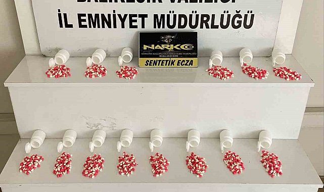 Balıkesir'de bin adet sentetik hap yakalandı