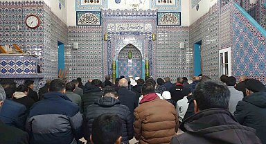 Başkale'de Ramazan ayının ilk teravih namazı kılındı