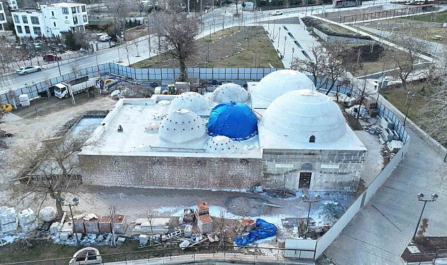 Başkan Altay: "Meram'daki Tarihi Karamanoğlu Mehmet Bey Hamamı'nı turizme kazandırıyoruz"