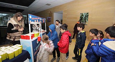 Başkan Aras'ın çocuklara sinema hediyesi yoğun ilgi gördü