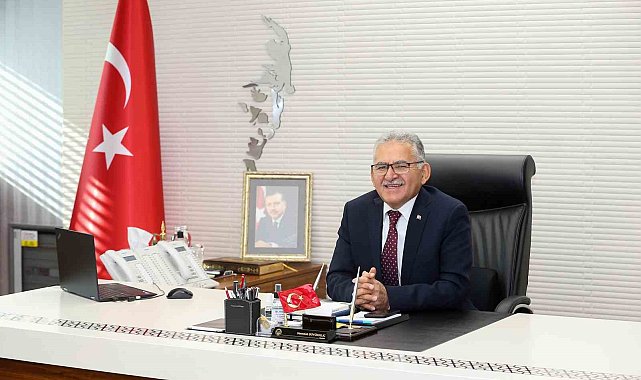 Başkan Büyükkılıç: "Bu müstesna gecede işgal ve savaşların sona ermesini temenni ediyoruz"