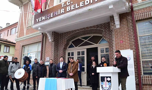 Başkan Özel işçinin yüzünü rekor ücretle güldürdü