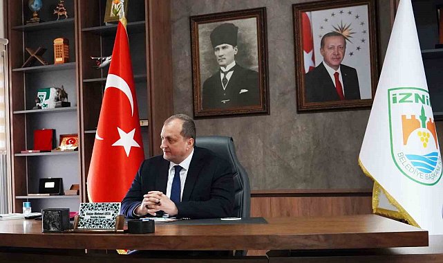 Başkan Usta: "Ramazan ayını müjdeleyen Berat Kandili mübarek olsun"