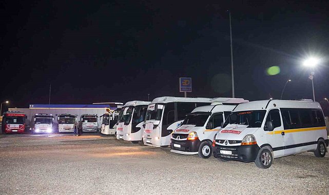 Başkan Yalım direksiyona geçti, grevdeki şoförlere dersini verdi
