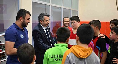Başkan Yılmaz, şampiyon gençlerle buluştu