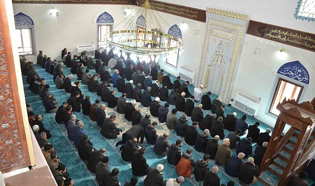 Besni'de Necip Öztürk Camii ibadete açıldı