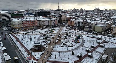 Beyaza bürünen Sultangazi havadan görüntülendi