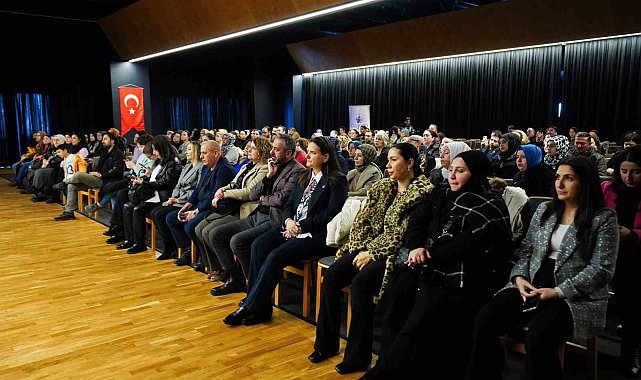 Beylikdüzü'nde özel gereksinimli bireyler ve aileleri için seminer düzenledi