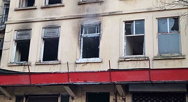 Beyoğlu'nda korkutan yangın kamerada