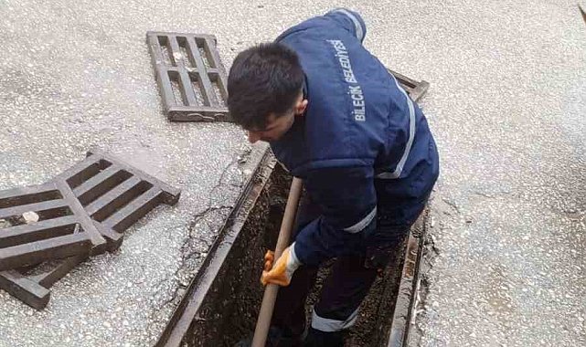Bilecik Belediye ekiplerinden mazgallarda temizlik