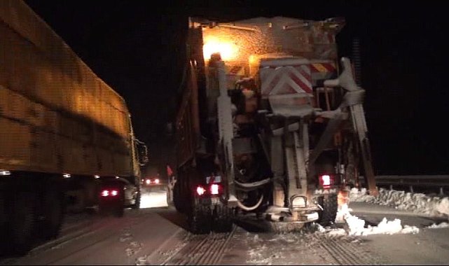 Bin 825 rakımlı Alacabel'de tipi etkili oluyor