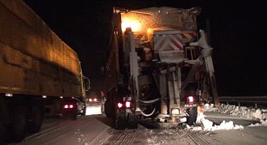 Bin 825 rakımlı Alacabel'de tipi etkili oluyor
