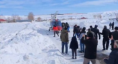Bingöl'de hastalanan yaşlı adam ambulans helikopterle Erzurum'a sevk edildi