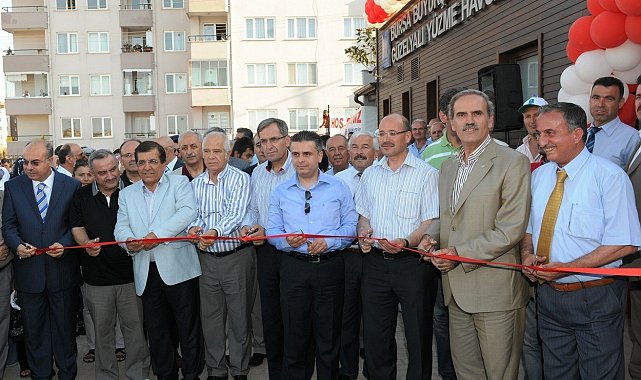 Bir havuz 3 açılış