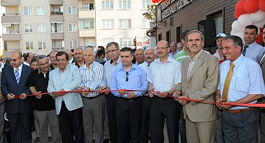 Bir havuz 3 açılış