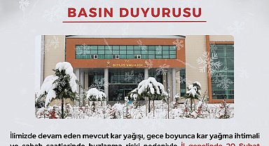 Bitlis'te okullara kar engeli